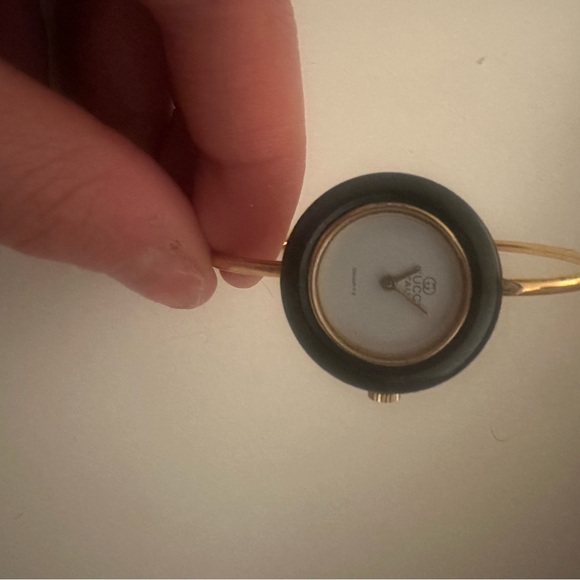 Gucci Bezel Watch - Picture 12 of 16